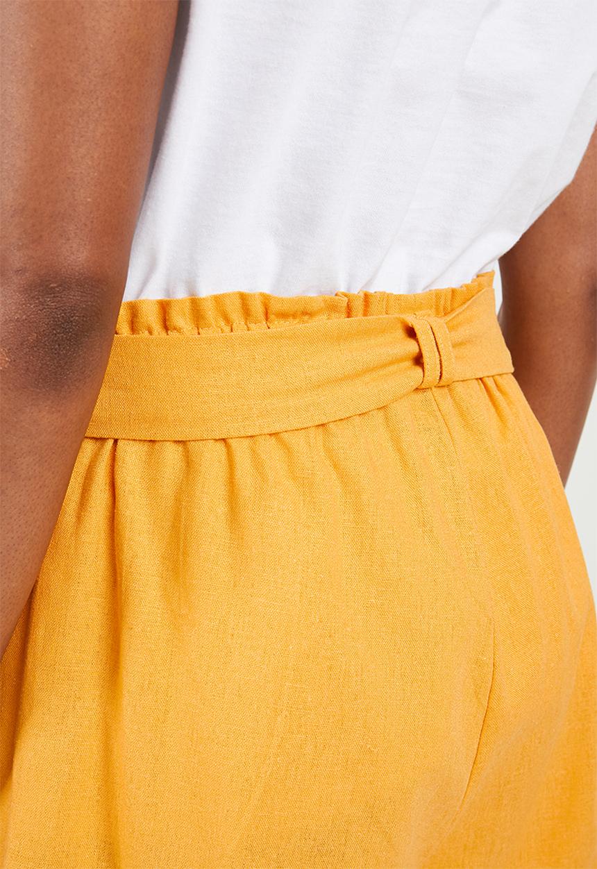 Superbalist - Linen blend shorts - yellow 