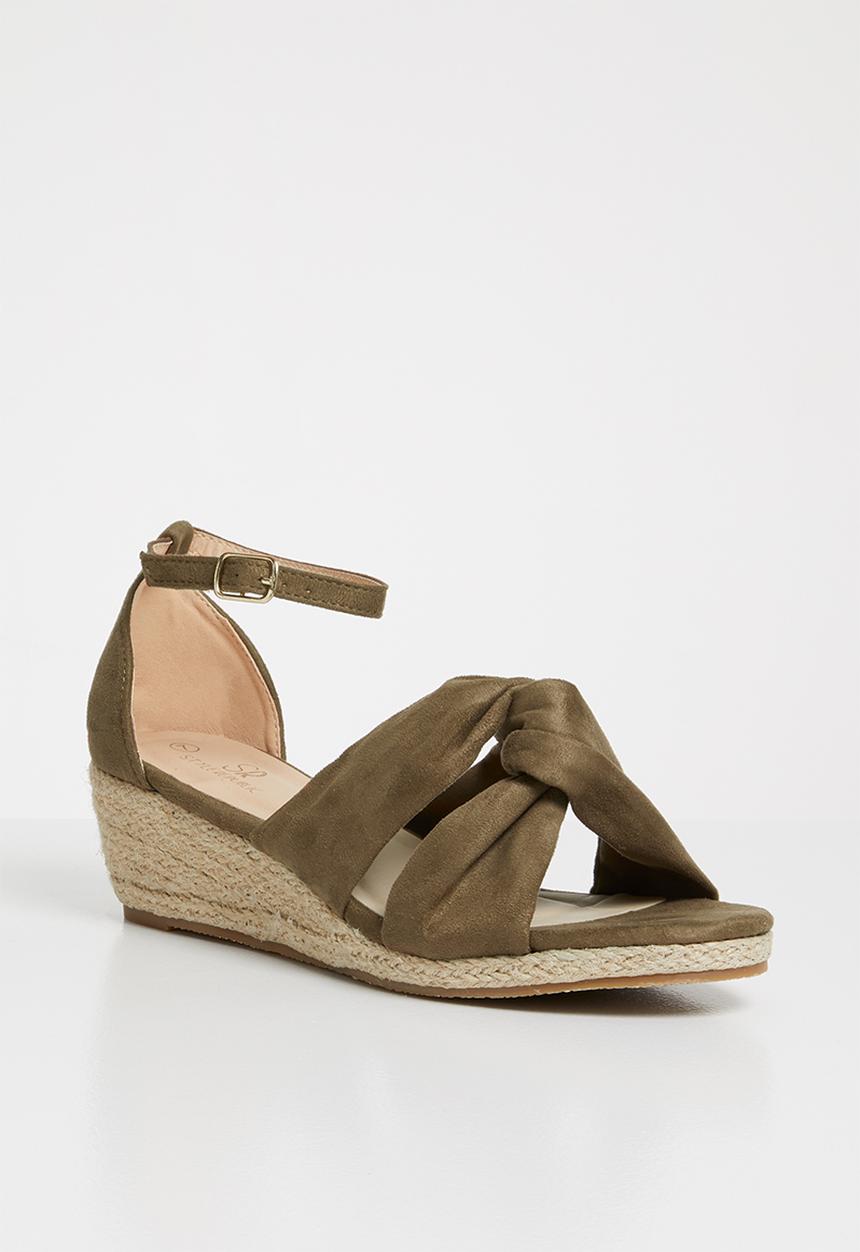 STYLE REPUBLIC - Knotted detail wedges - taupe