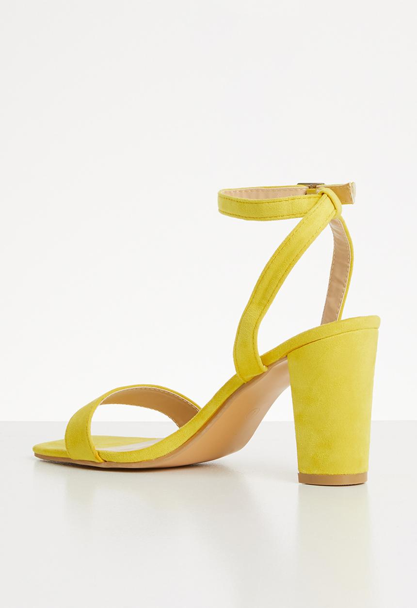 STYLE REPUBLIC - Ankle strap heel - yellow