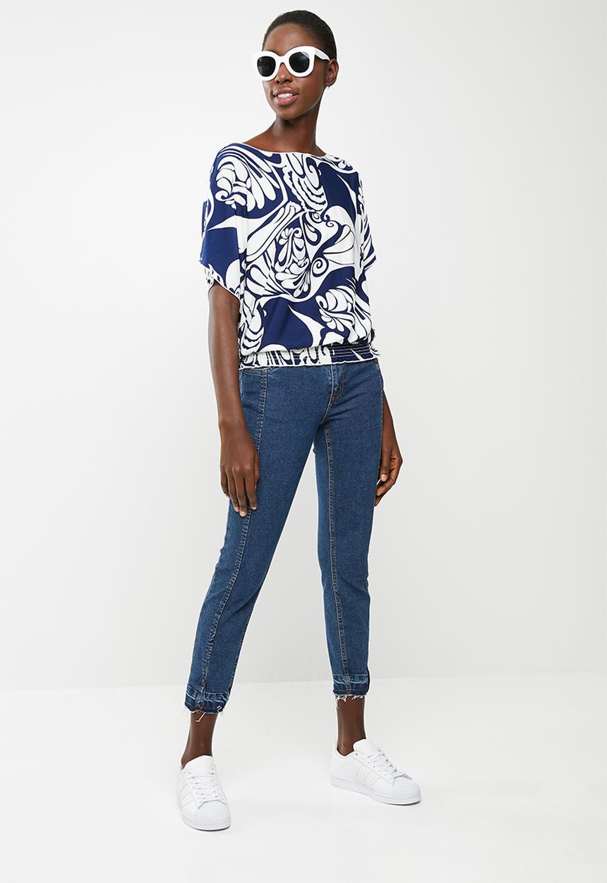 Revenge - Boat neck swirl print blouse - navy & white