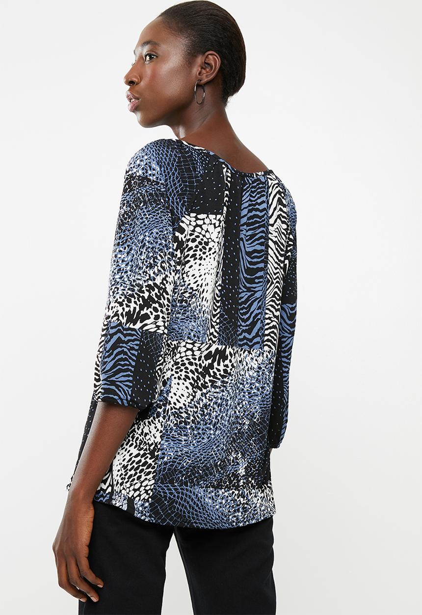 Revenge - Peasant blouse with contrast print - blue