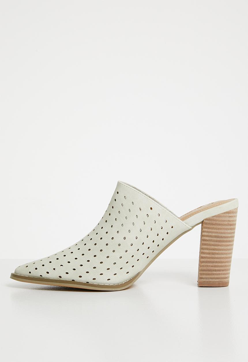 Bronx - Melissa courts - grey