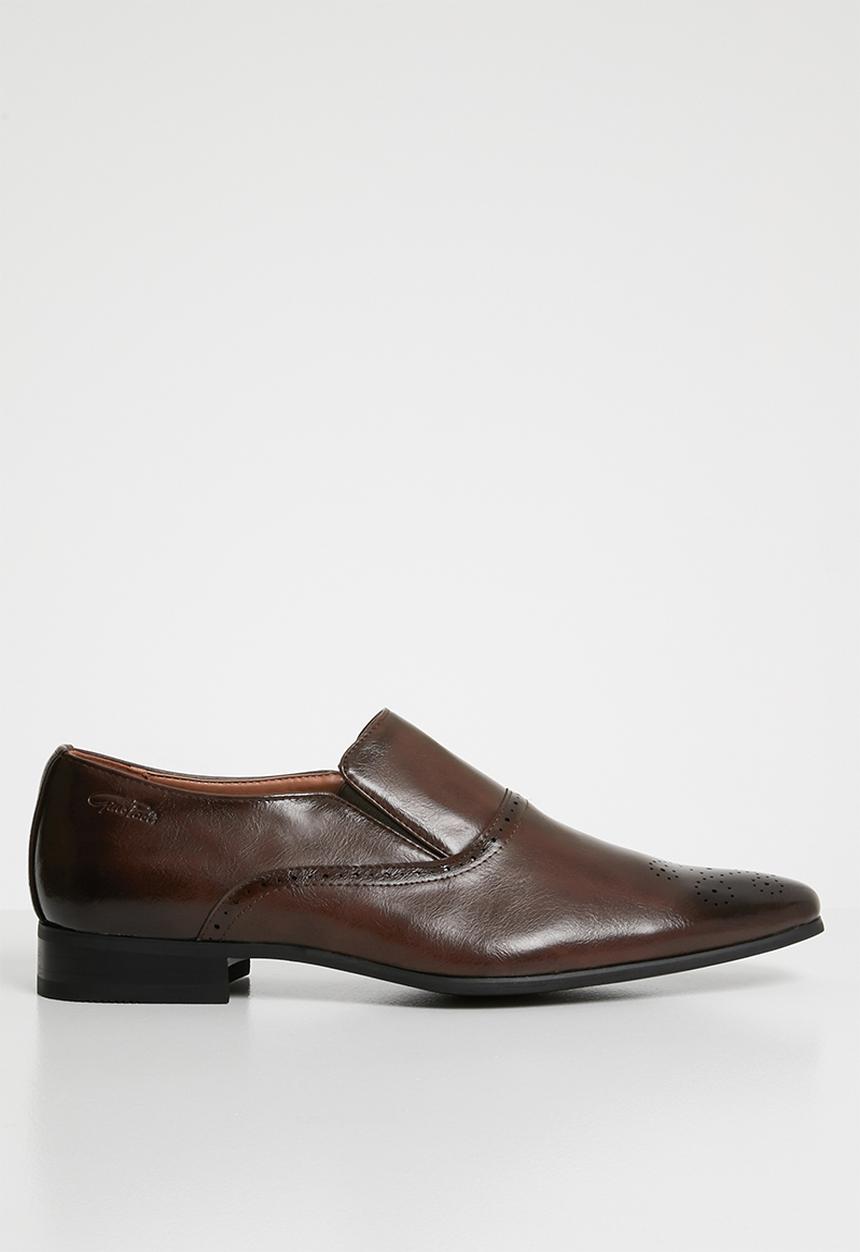 Gino Paoli - Medallion toe slip on shoes - brown
