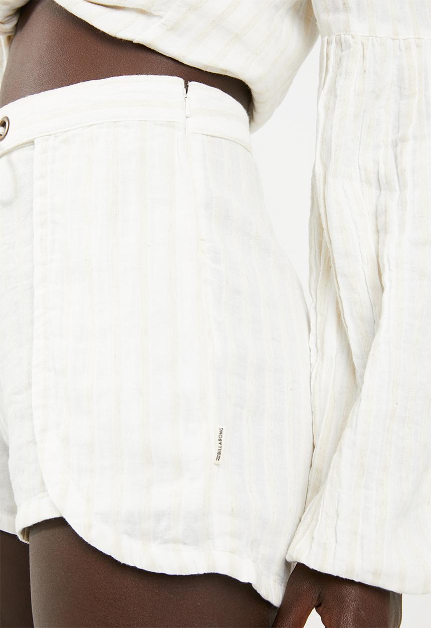 Billabong  - Sandy stripe shorts - white