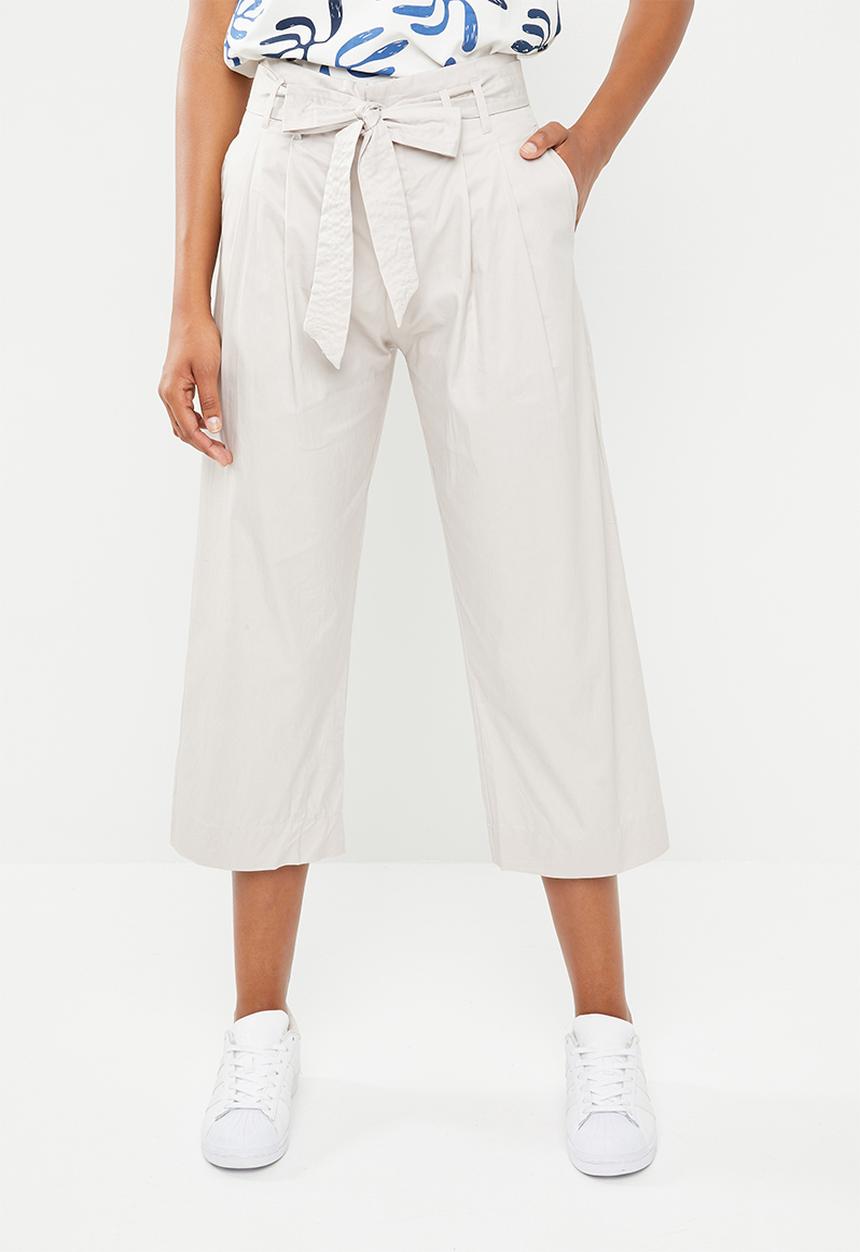G Couture - Cotton cropped side pocket pants - beige 