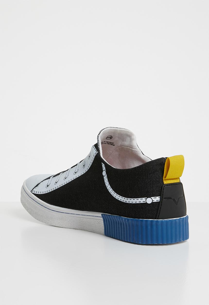 Diesel  - S-imaginee low on - black & white