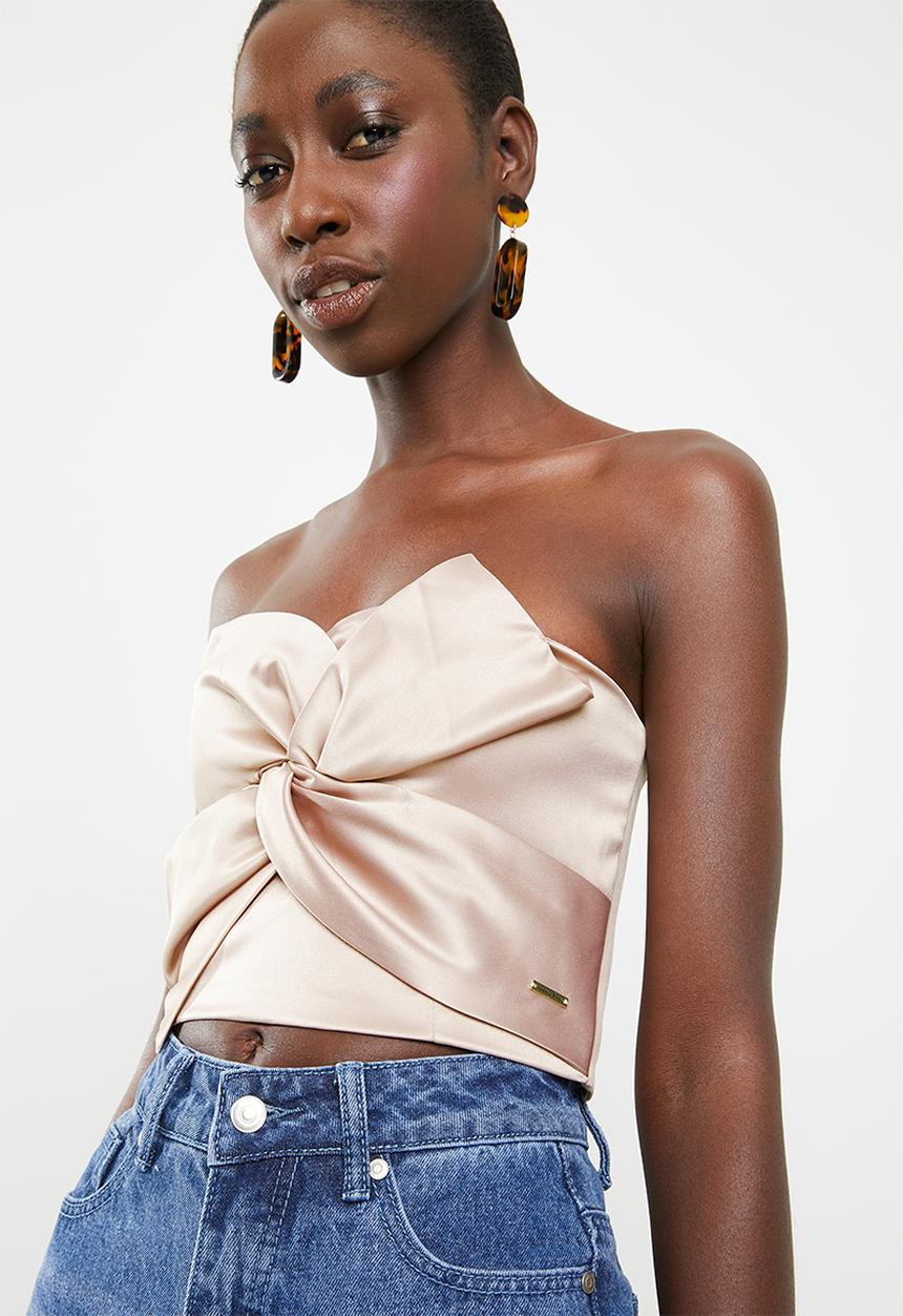 SISSY BOY - Satin crop top - neutral