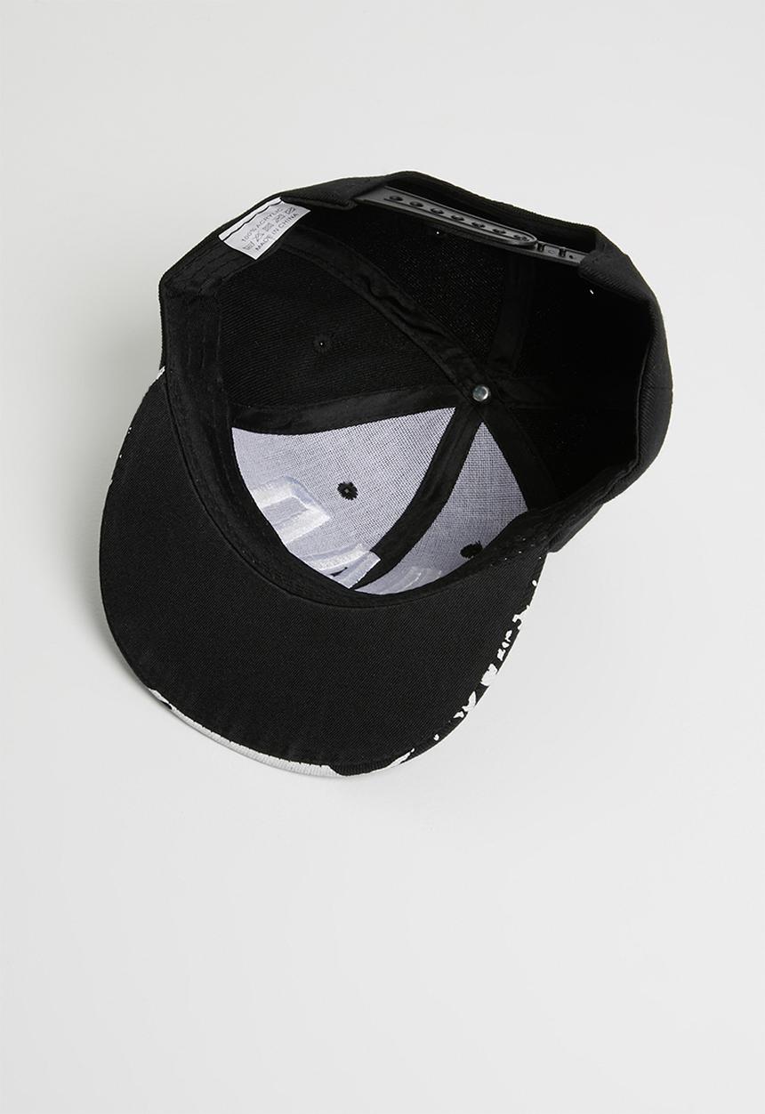 Pop Candy - Mad flat brim cap - black and white