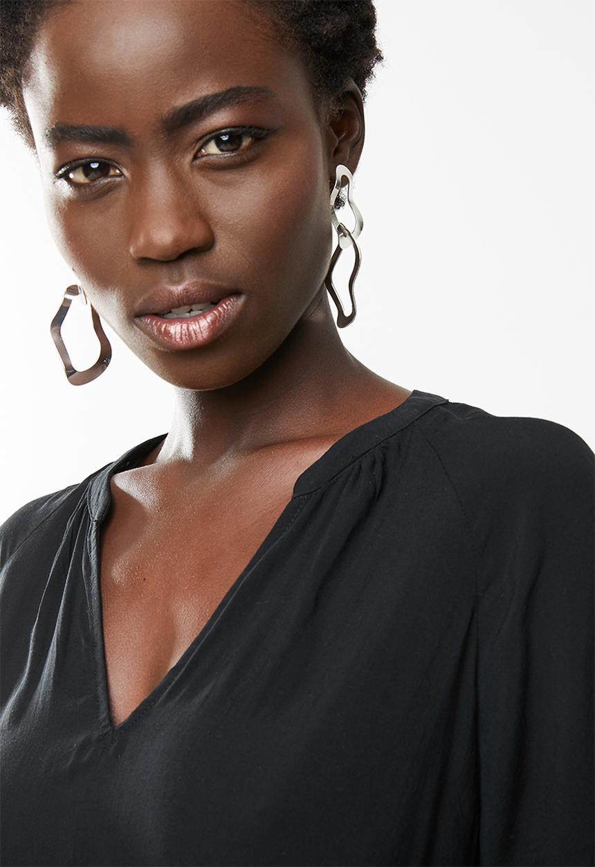 edit - Short sleeve pintuck blouse - black