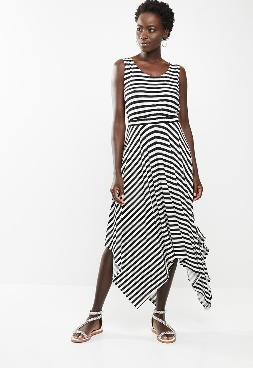 edit - Striped sleeveless dress with dipped hem - black & white 