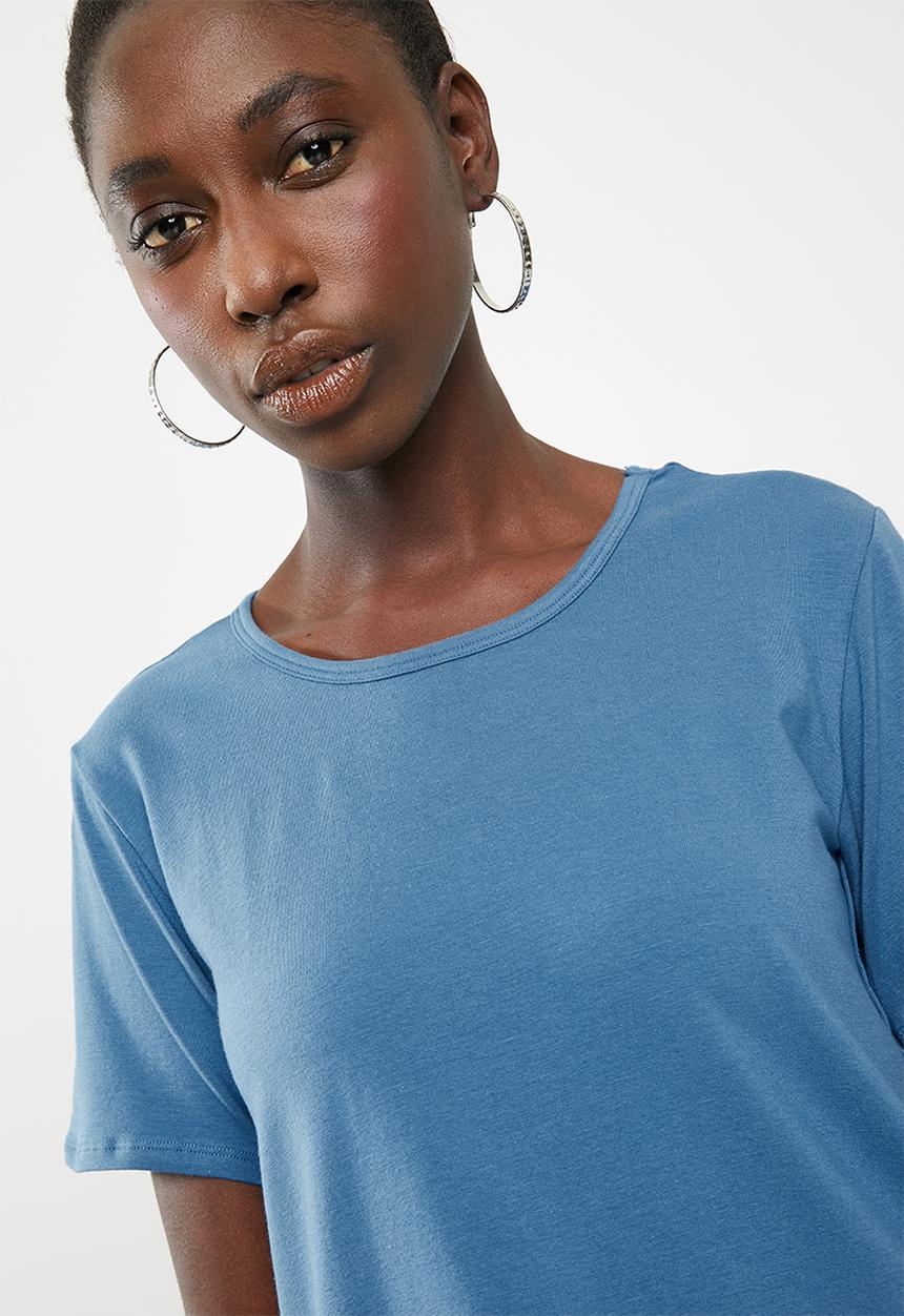 c(inch) - High-low T-shirt - blue