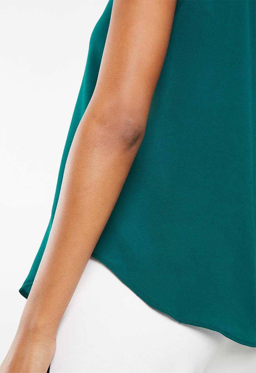edit - Zip front top - green