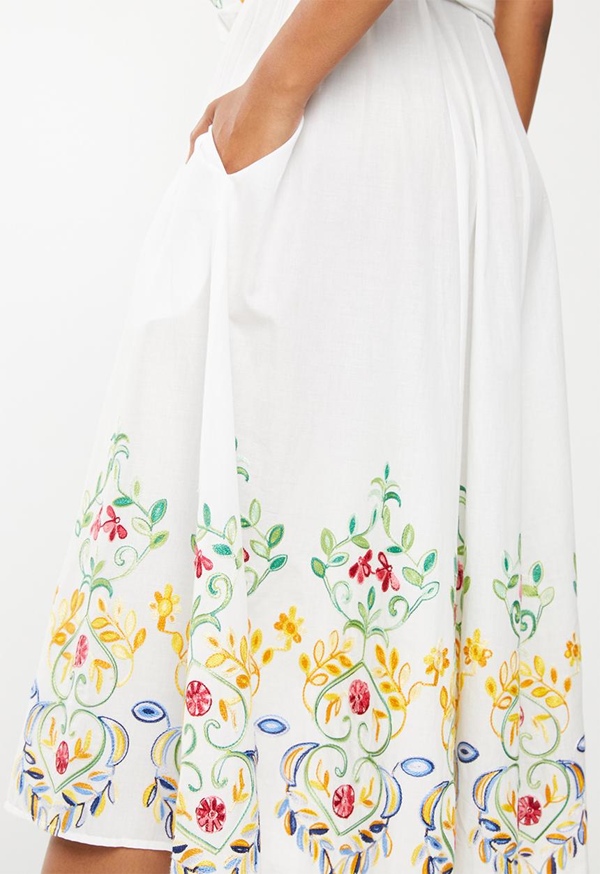 AMANDA LAIRD CHERRY - Mathlo shirt dress yellow & white