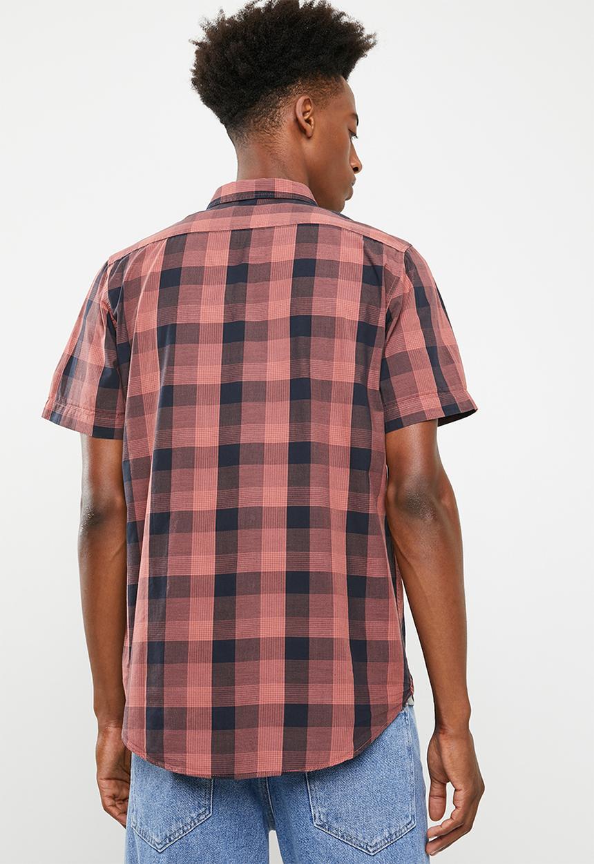 Superbalist - Regular short sleeve poplin check shirt - dark coral