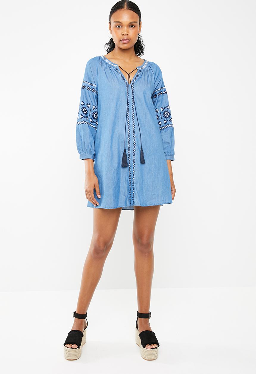 STYLE REPUBLIC - Embroided shift dress - blue