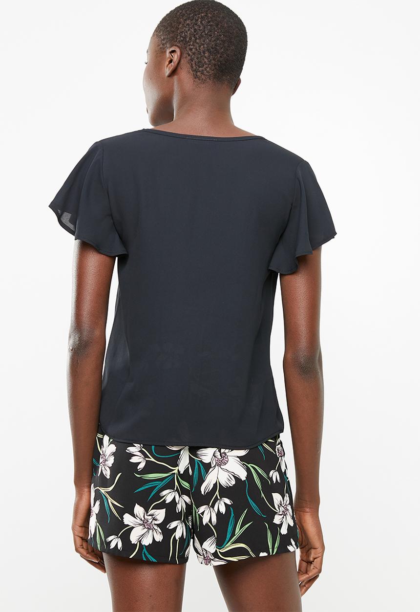 Superbalist - Flutter sleeve blouse - black