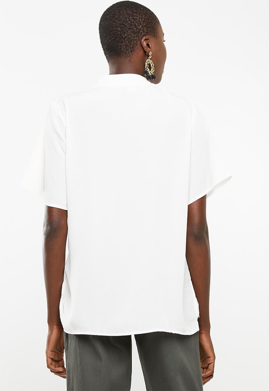 STYLE REPUBLIC - Choker neckline blouse - off white