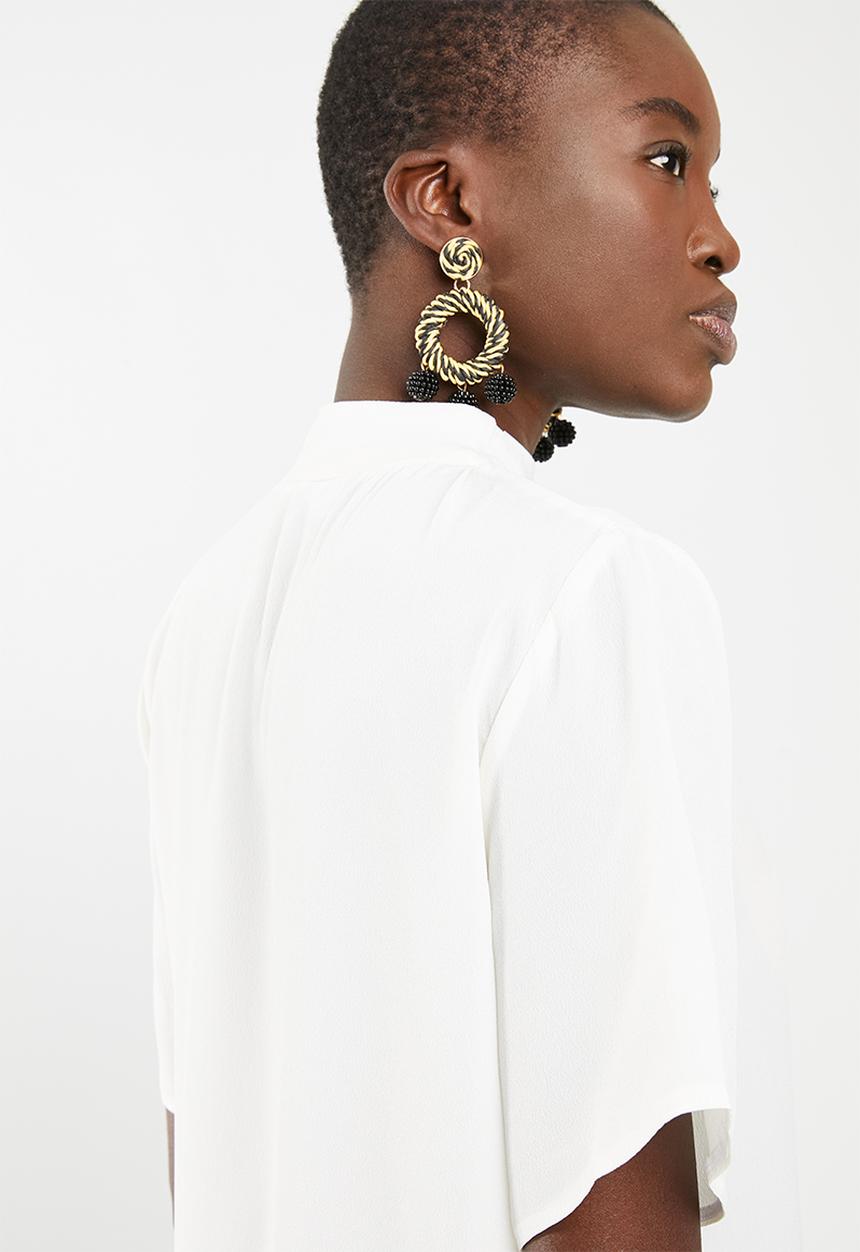STYLE REPUBLIC - Choker neckline blouse - off white