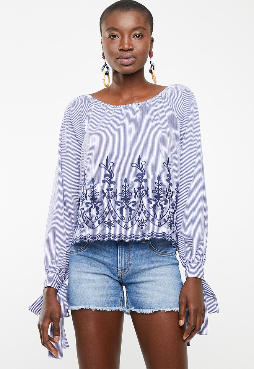 STYLE REPUBLIC - Tie sleeve embroided blouse - blue