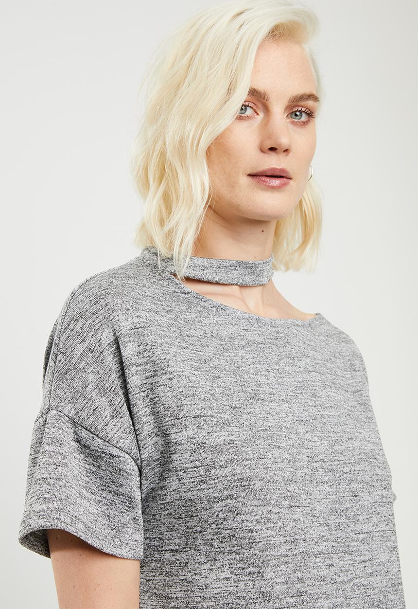 Superbalist - Asymmetrical choker detail tee - black & silver
