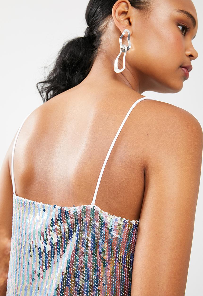 New Look - Go light rainbow sequin cami - silver
