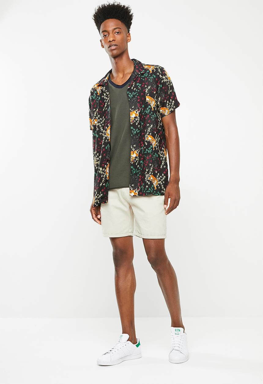 Brave Soul - Haus short sleeve raw hem T-shirt - khaki