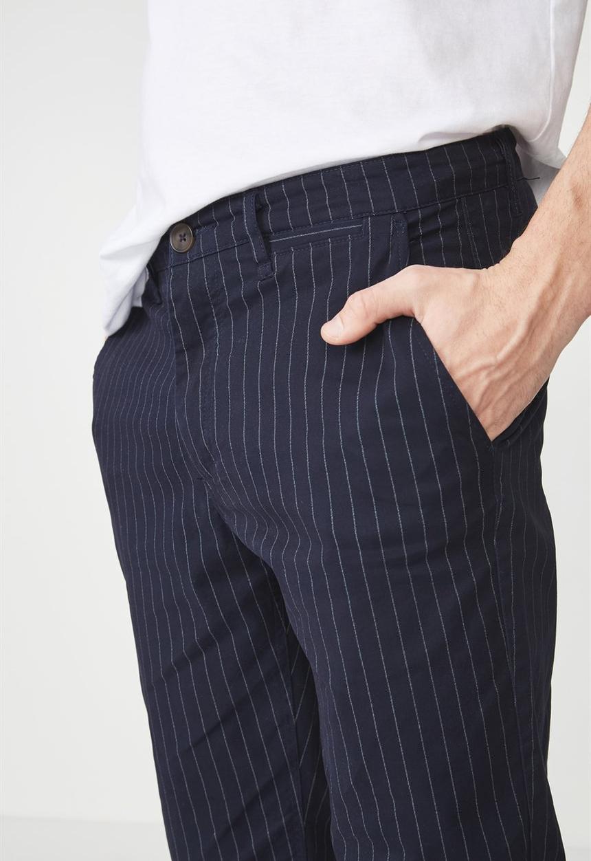 Cotton On - Knox chino pants - navy 