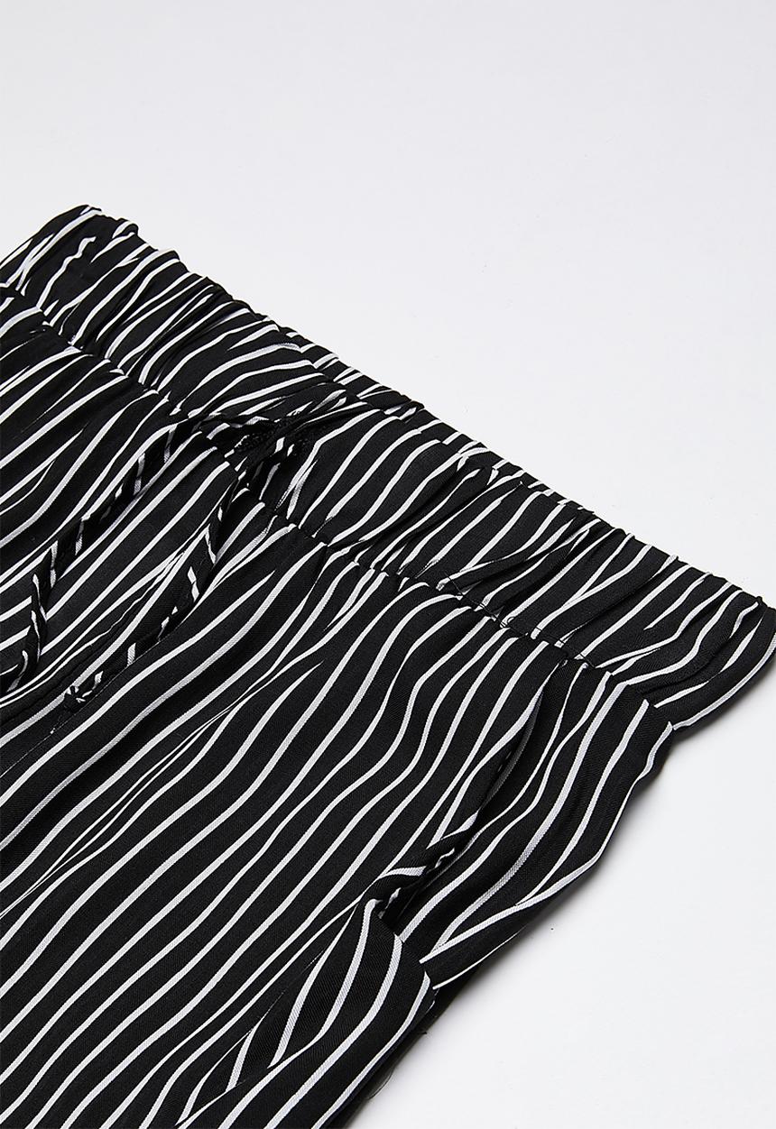 Rebel Republic - Printed pants - black & white 