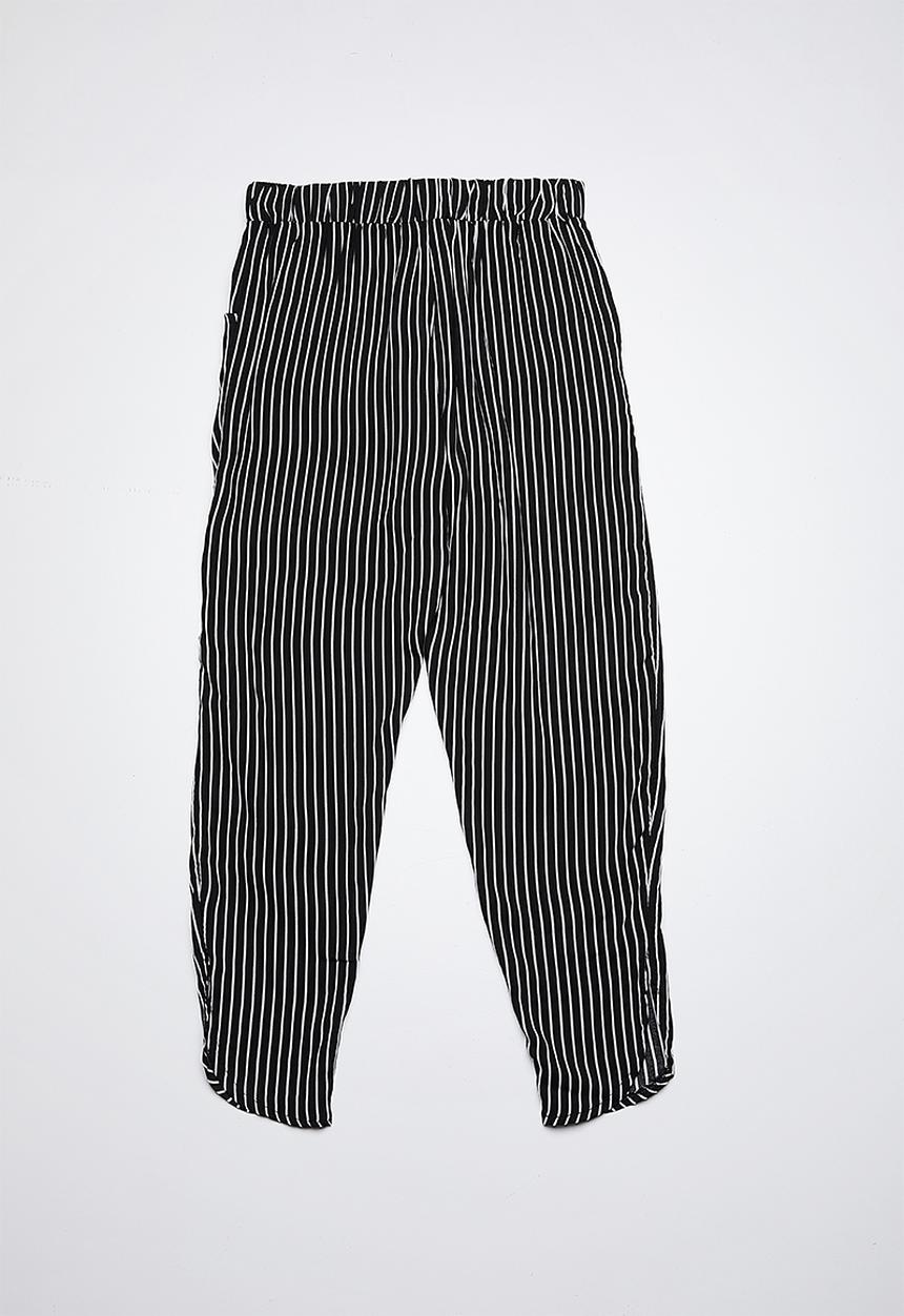Rebel Republic - Printed pants - black & white 