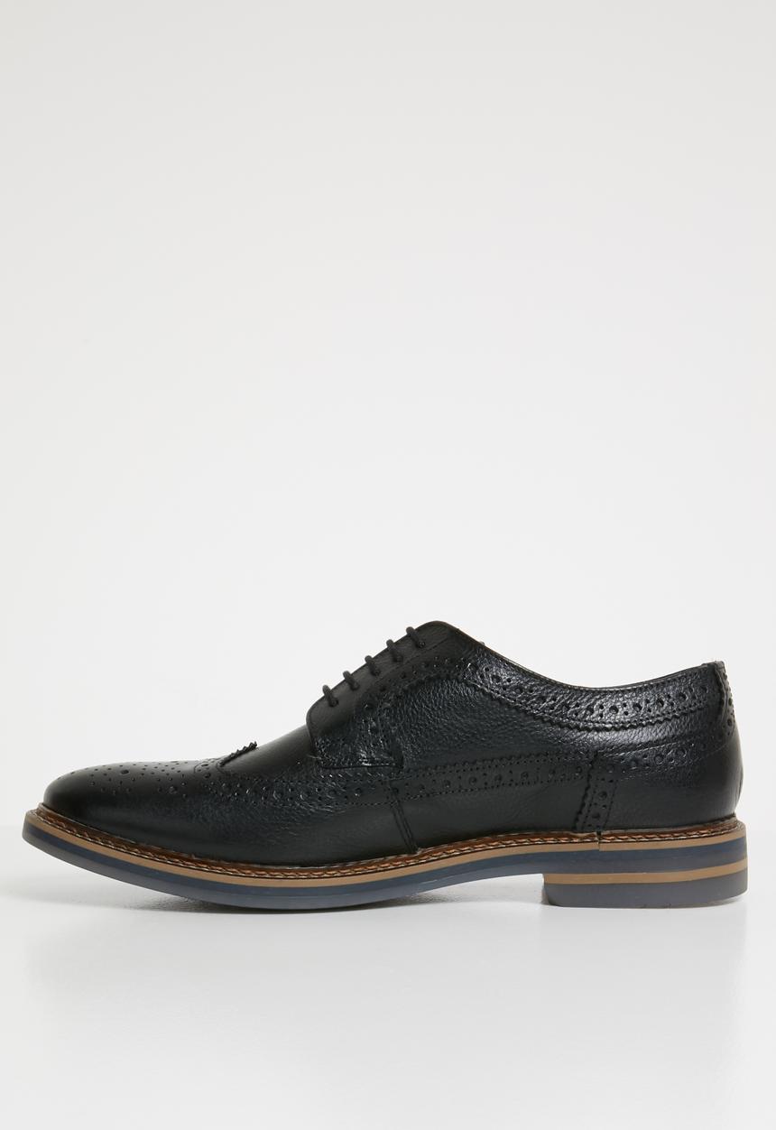 Base London - Turner leather brogue - black