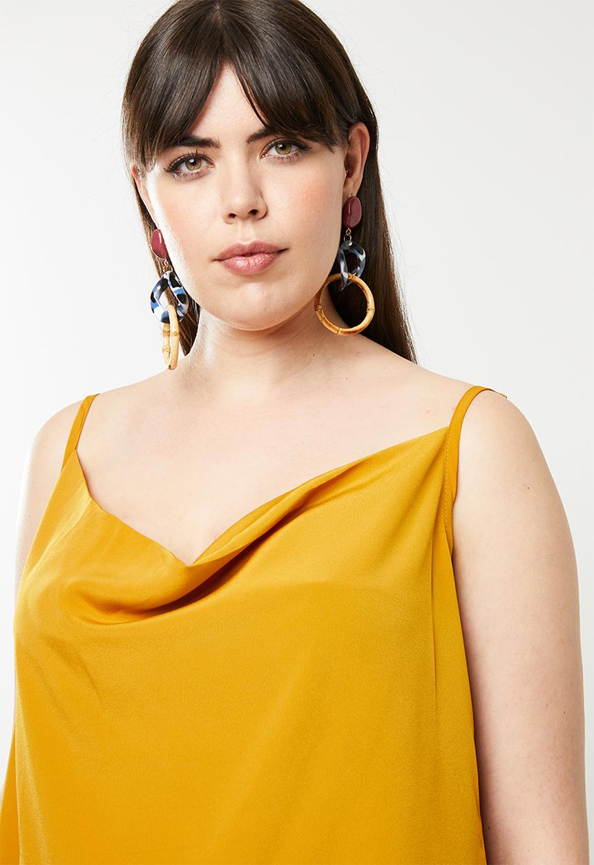 STYLE REPUBLIC PLUS - Semi cowl cami - mustard