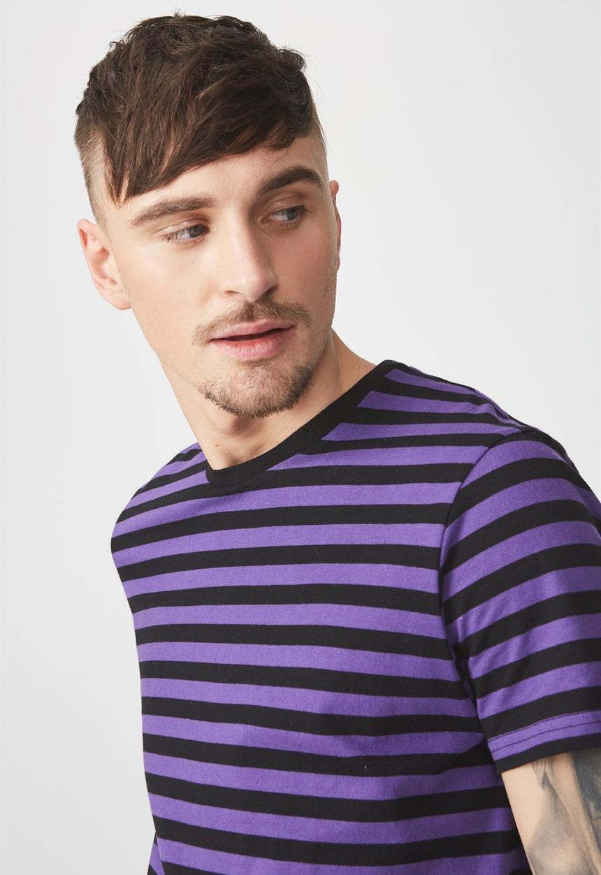 Cotton On - Tbar premium crew neck tee - black & purple 