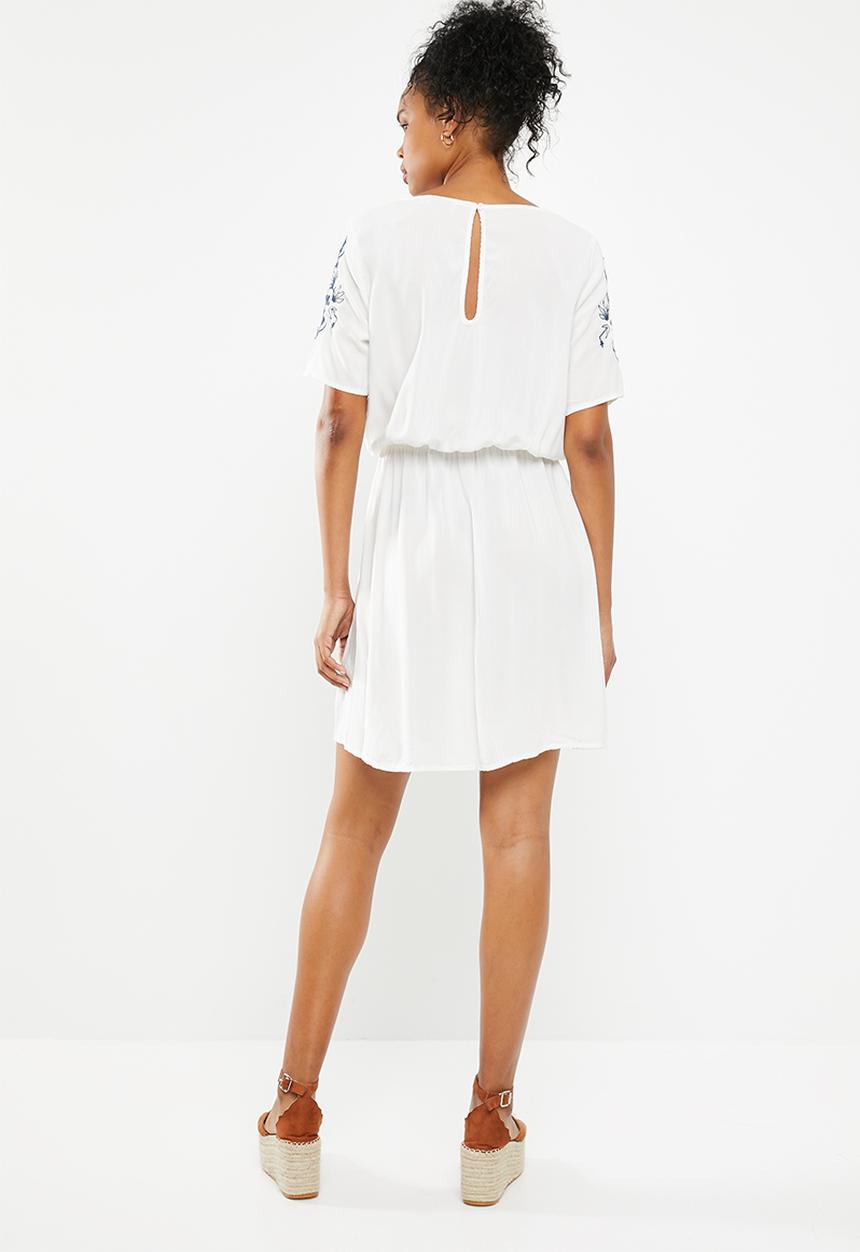 Jacqueline de Yong - Skild embroidered dress - white