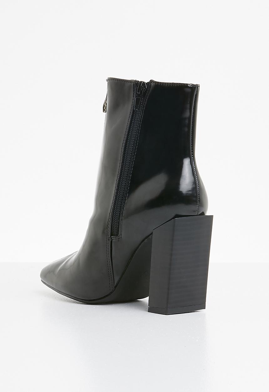 Missguided - Feature heel front zip ankle boot - black 