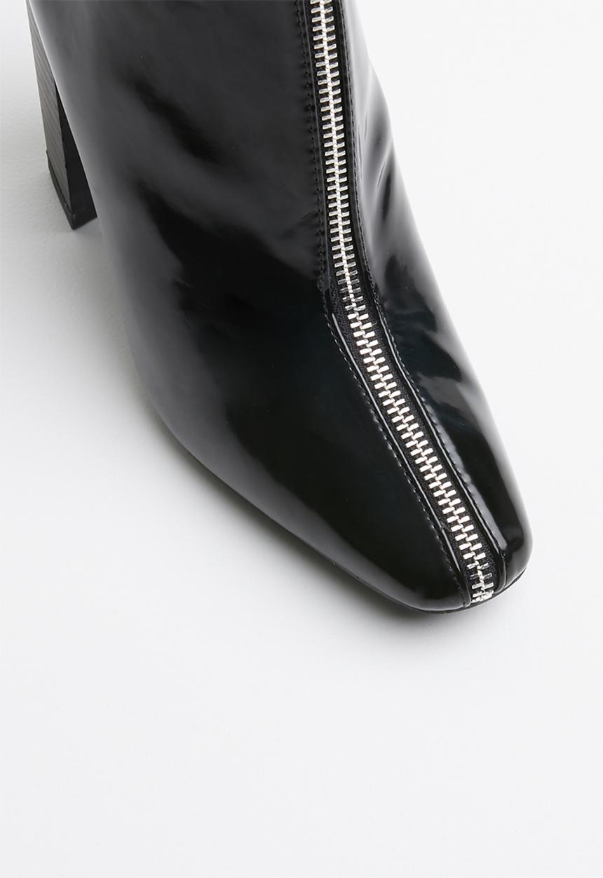 Missguided - Feature heel front zip ankle boot - black 