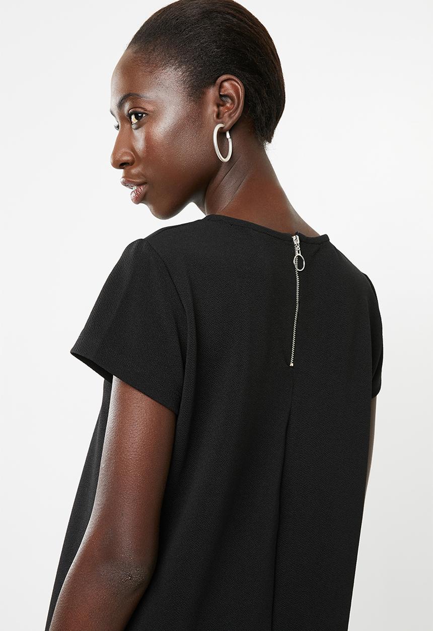 Superbalist - Wrap front detail shift dress - black