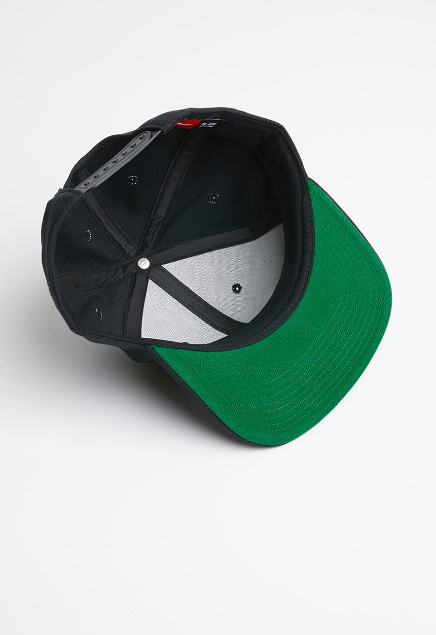 Nike - Nike swoosh pro - black