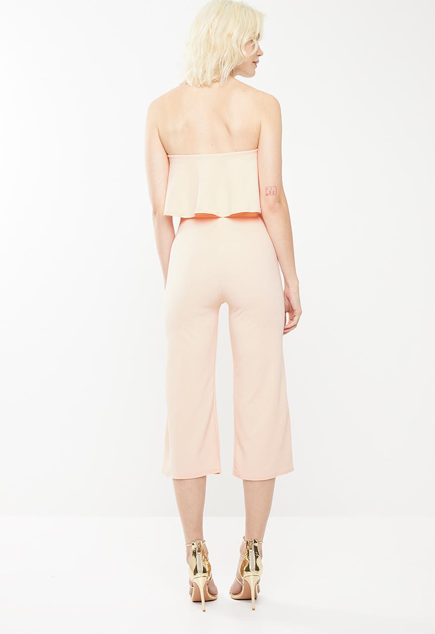 Missguided - Double layer culotte jumpsuit - peach