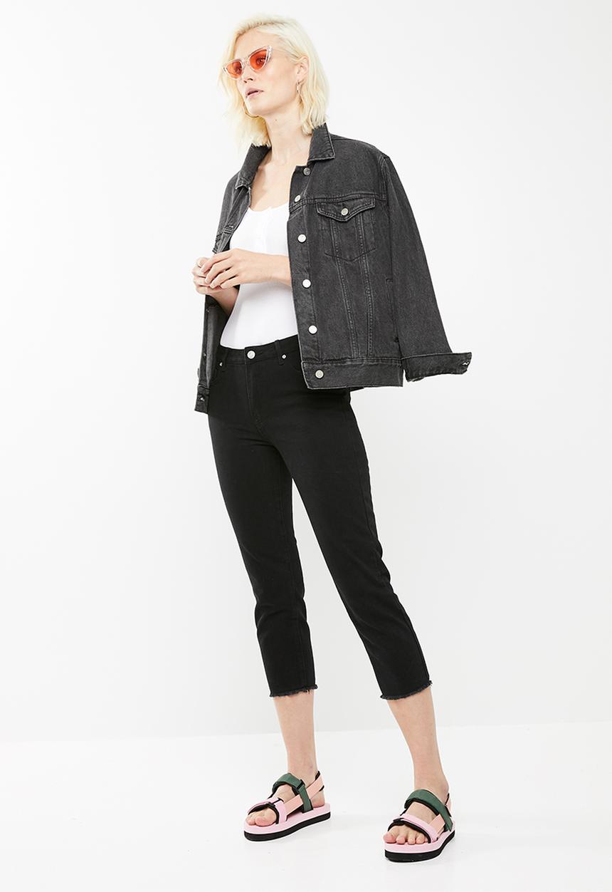 Missguided - Mid rise cropped straight leg jean- black