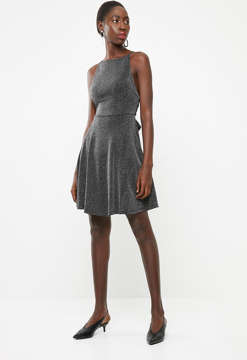 Superbalist - Fit and flare dress with back bow detail - black