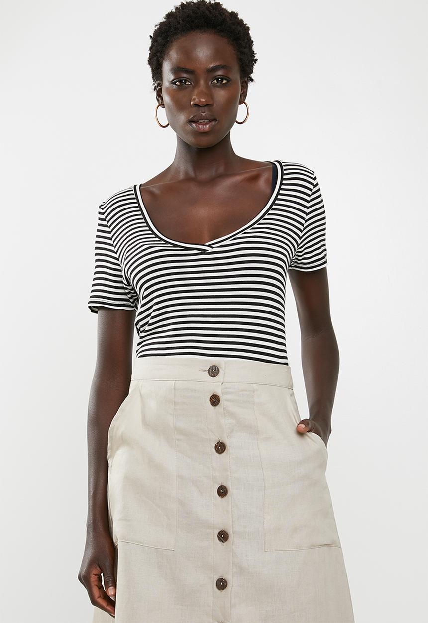 edit - Basic V-neck T-shirt - white