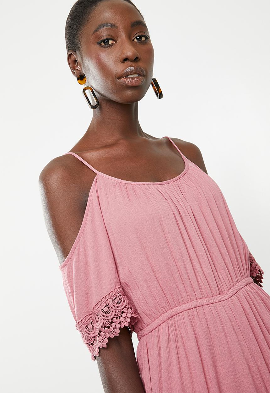ONLY - Perry cold shoulder playsuit - pink