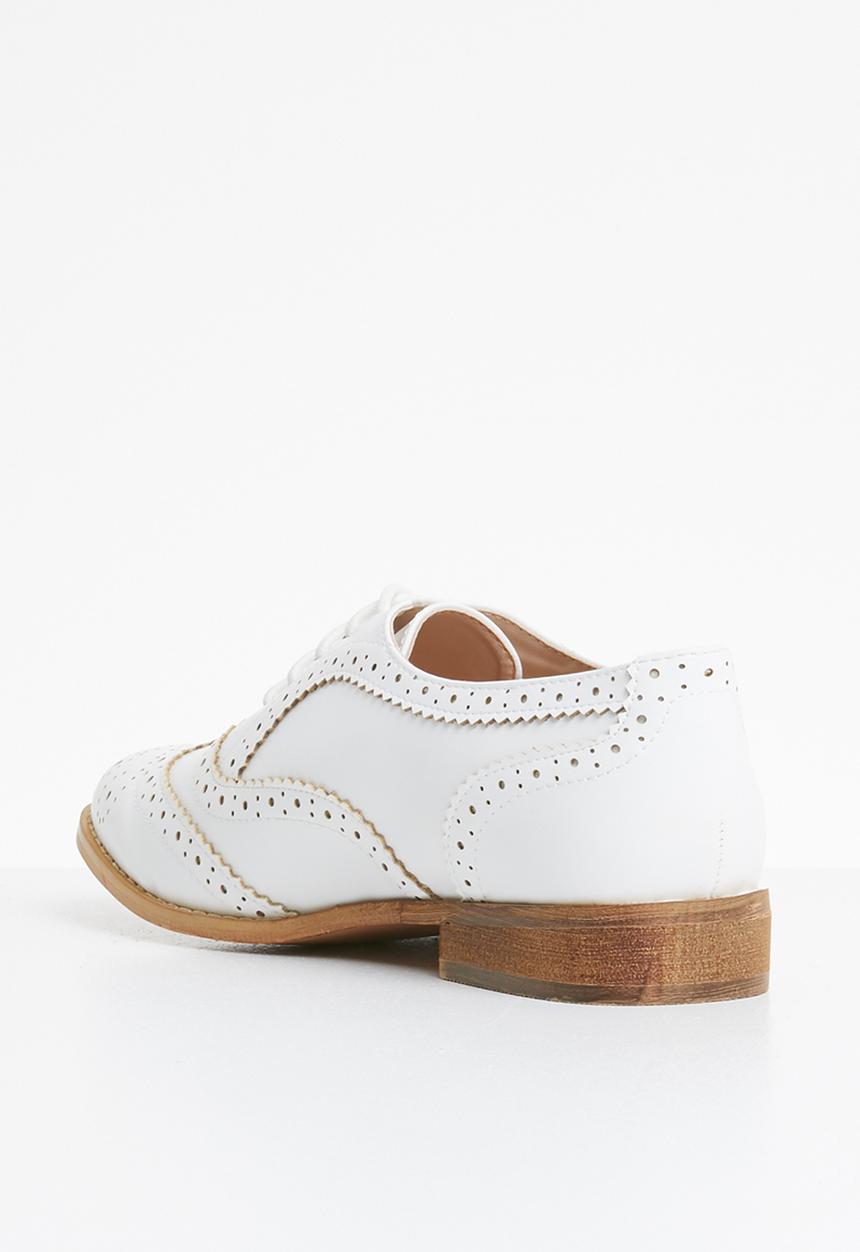 Superbalist - Ally brogue - white