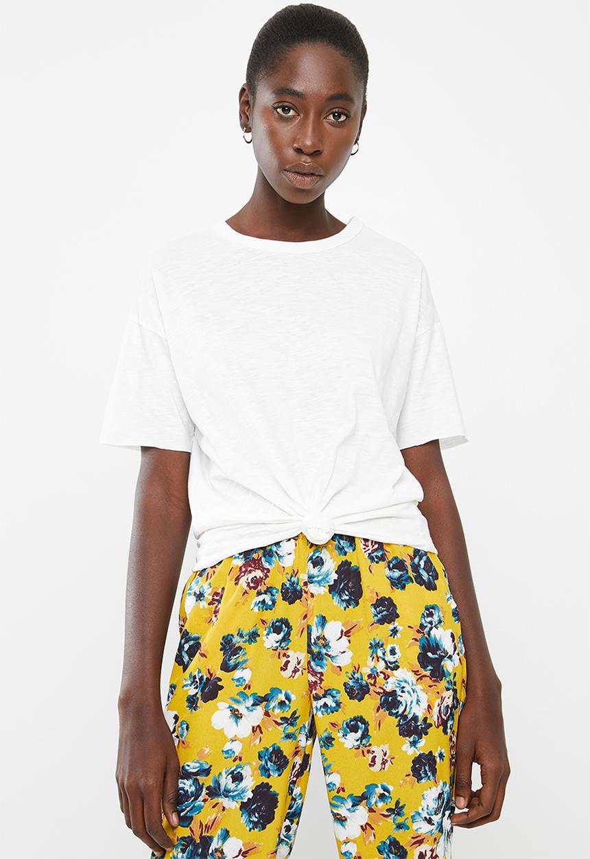 Vero Moda - Mascha short sleeve knot top - white