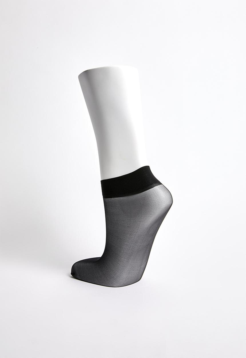 Superbalist - Sheer ankle socks - black
