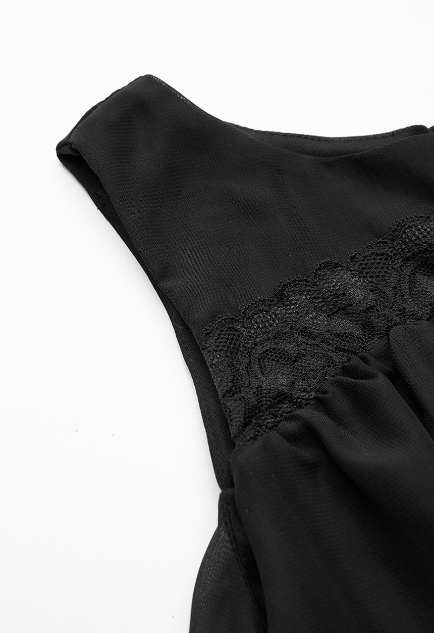 Rebel Republic - Ruffle top - black