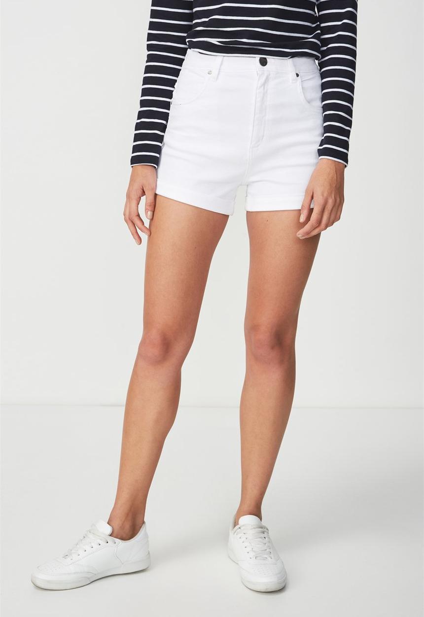 Cotton On - High rise classic stretch denim shorts - white