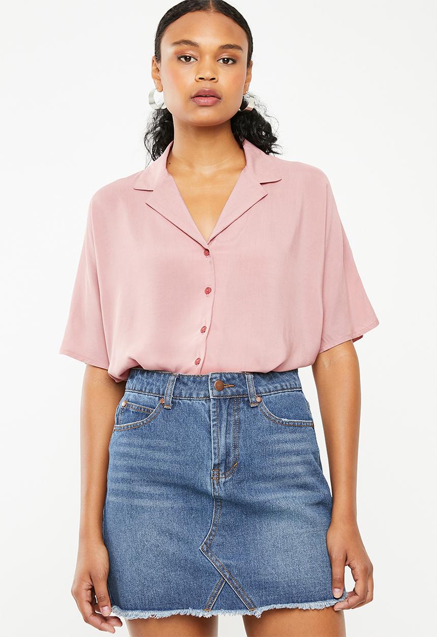 Superbalist - Drop shoulder crop shirt - pink