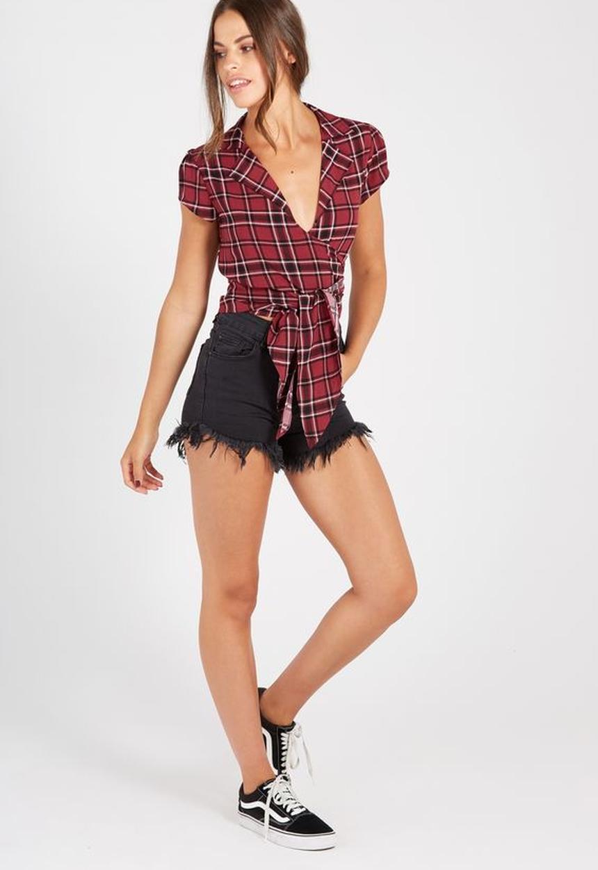 Supré  - Carmen tie front shirt - burgundy