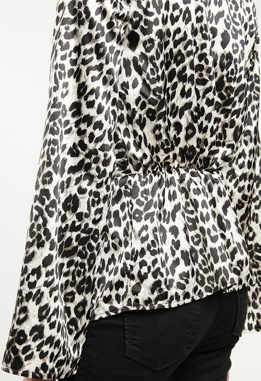 Missguided - Satin drape blouse - black